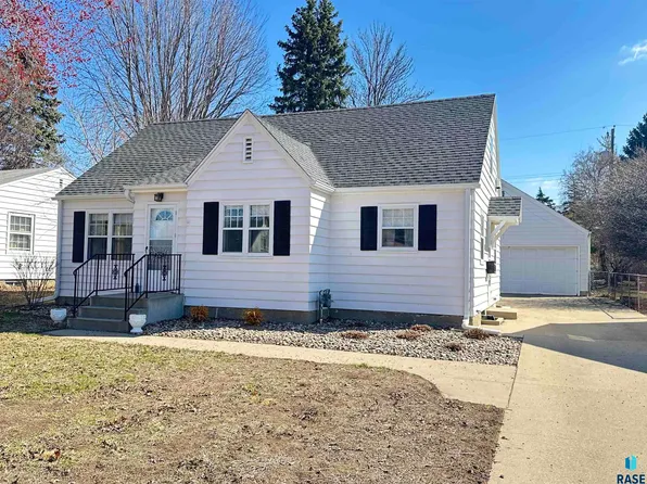 2520 S Center Ave, Sioux Falls, SD 57105