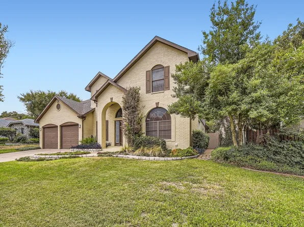 7921 Woodland Dr, North Richland Hills, TX 76182