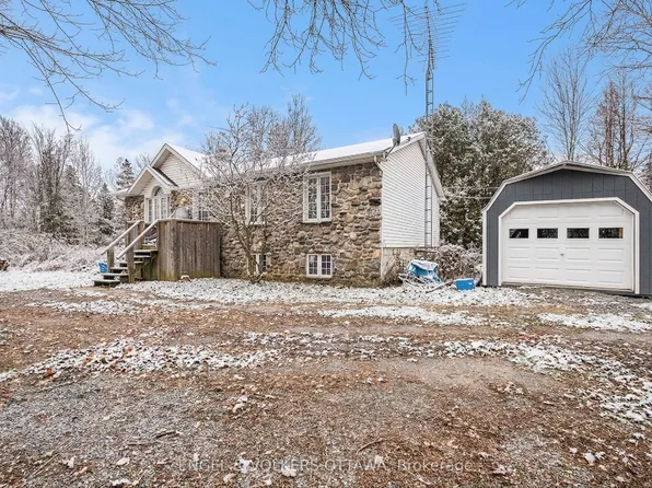 4751 Pearl Rd, Champlain, ON K0B 1K0