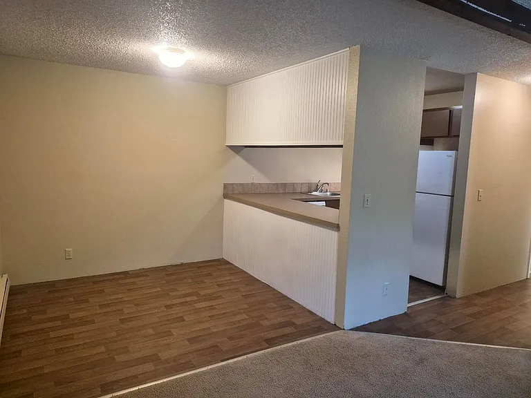 Heather Ridge, 2 Bedrooms, 1 Bathroom Apartments for Rent! — Photo 9