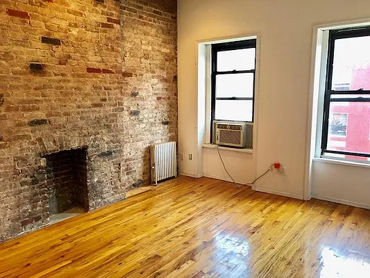 Rented by Bank Neary | media 34
