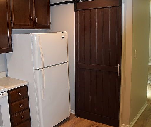 Unit B - Large pantry