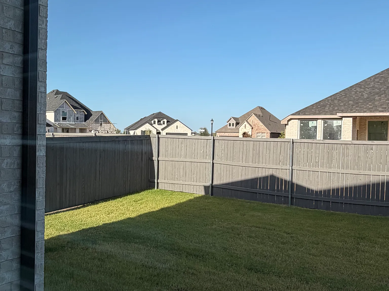 4 bed, 2319 sqft, $3,000 — Photo 4