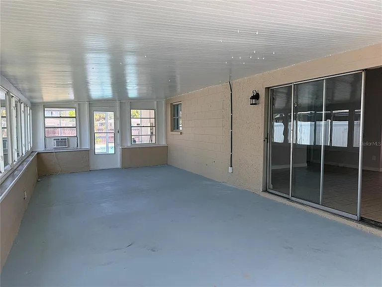 208 Flamingo Dr — Photo 19
