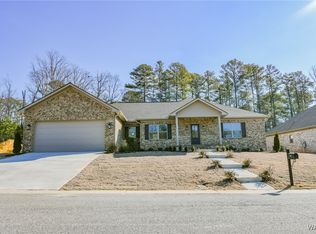 5200 Summerfield Dr E, Tuscaloosa, AL 35404