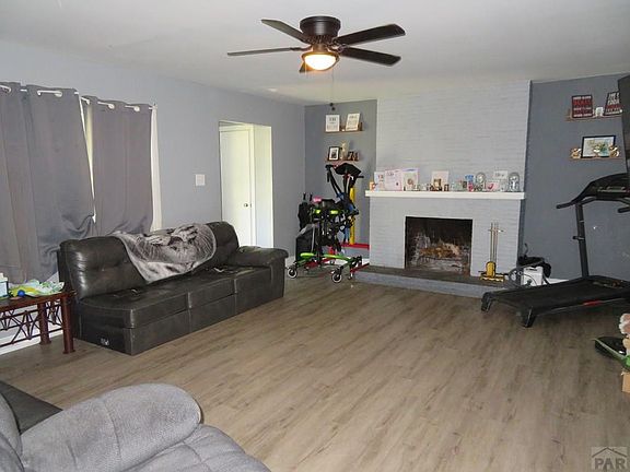 3rd image of 1504 Alexander Cir