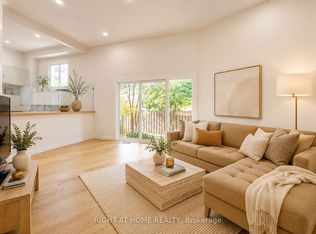 400 Bloor St #6, Mississauga, ON L5A3M8