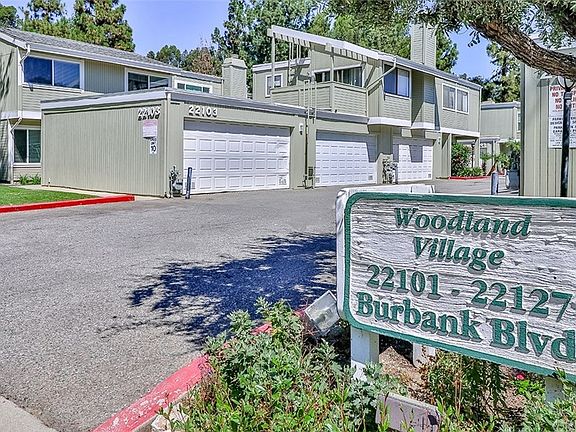 2nd image of 22119 Burbank Blvd Unit 6