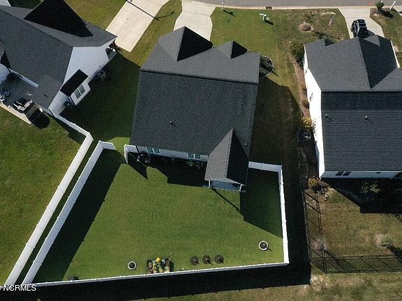 5th image of 1724 Penncross Drive