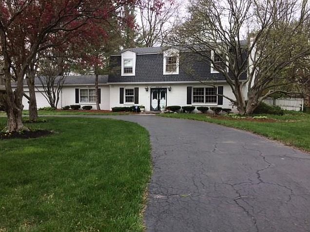1st image of 636 Holliday Ln