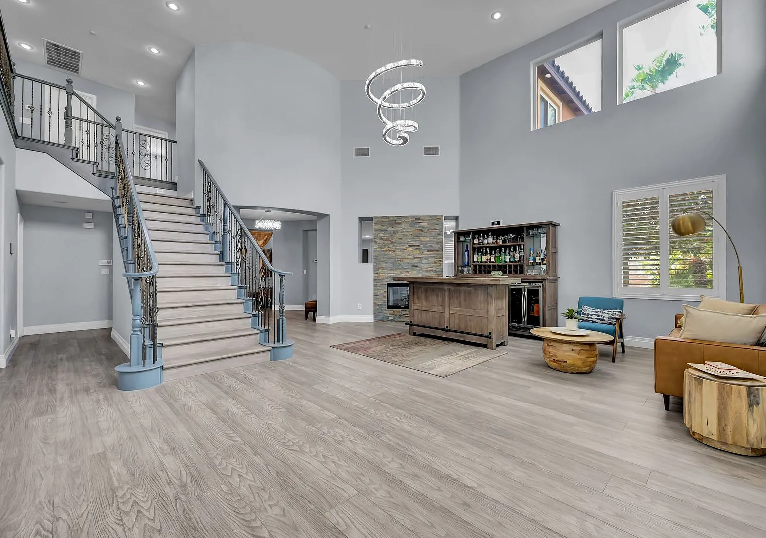 5 Bedrooms all with attached bathrooms! Pool & Spa!! Upgrades Galore! — Photo 4