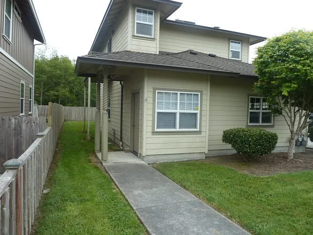 2718 Meadow Creek Way — Photo 1