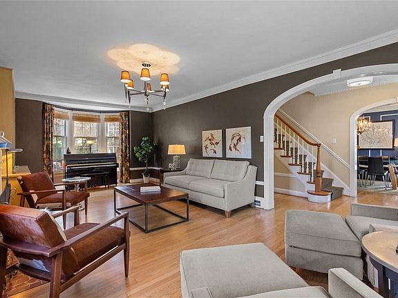 4th image of 12 Thorndell Dr
