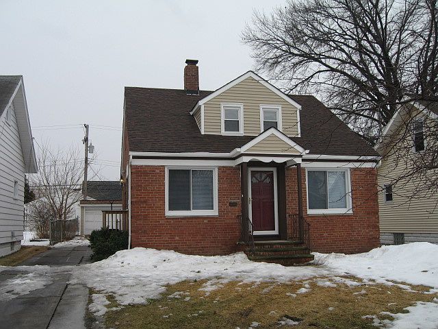 1st image of 20700 Tracy Ave