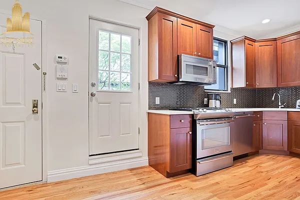 Sold by Top Nest Inc. | media 19