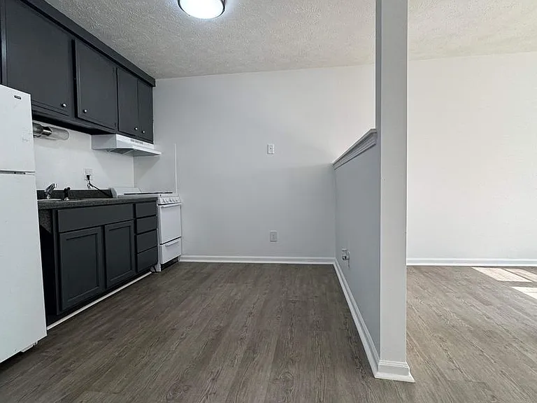 2206 K St — Photo 2