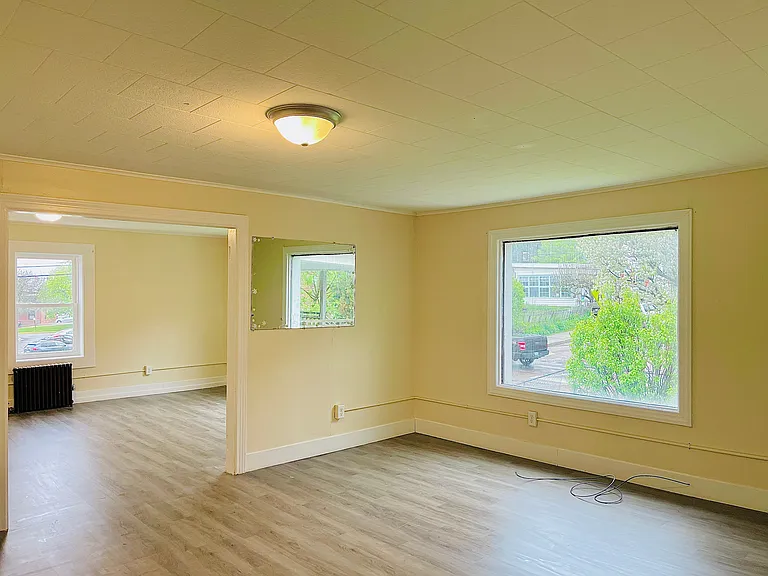 33 Follett St #B — Photo 16