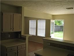 2nd image of 7023 Bayou Crest Dr