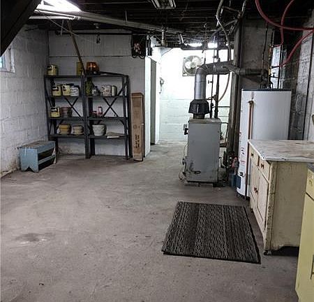 5th image of 544 Market St