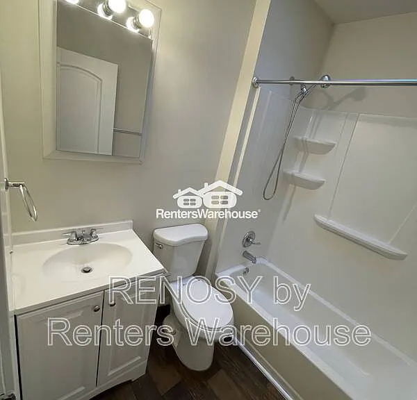 2855 W Cold Spring Ln — Photo 15