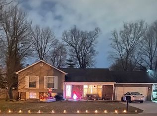 440 Grand Canyon Dr, Farmington, MO 63640