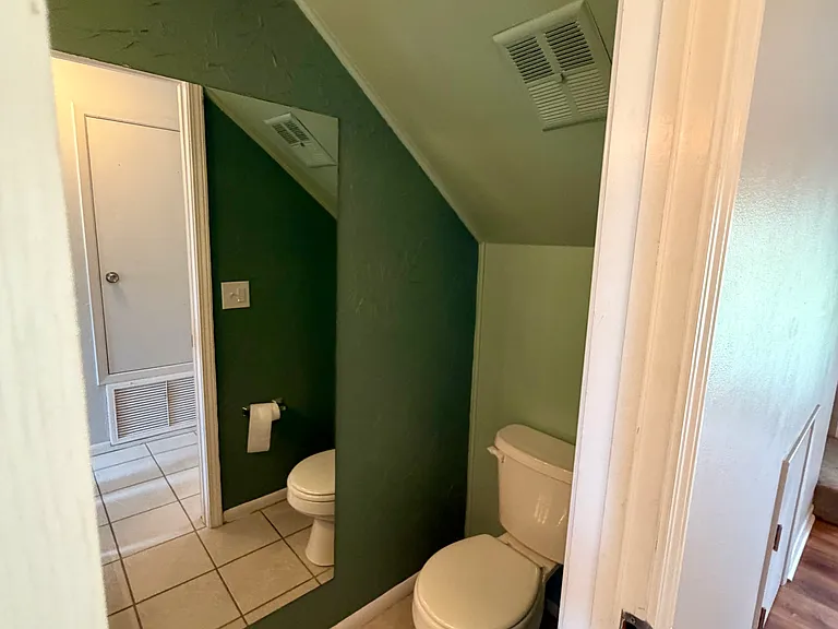 248 Oxford Ct — Photo 8