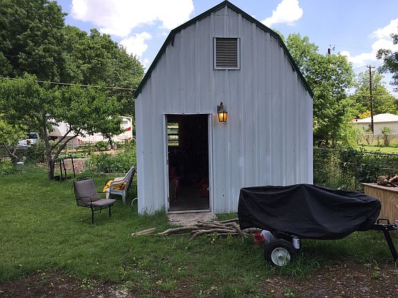 4th image of 1817 W Way Ave