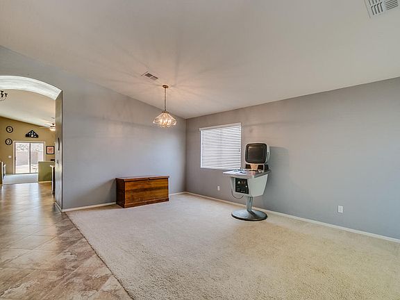 4th image of 2251 W Pima Ave