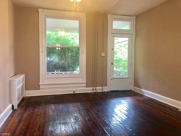 C854C0C9-0711-40DC-B885-D5B7A05083E4