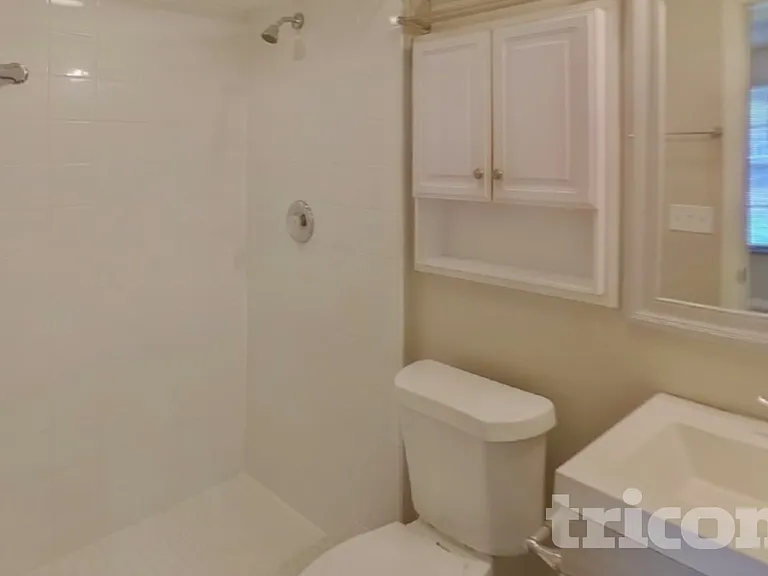2159 Acorn Mnr — Photo 8