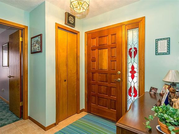 5th image of 34405 Cedarfield Dr