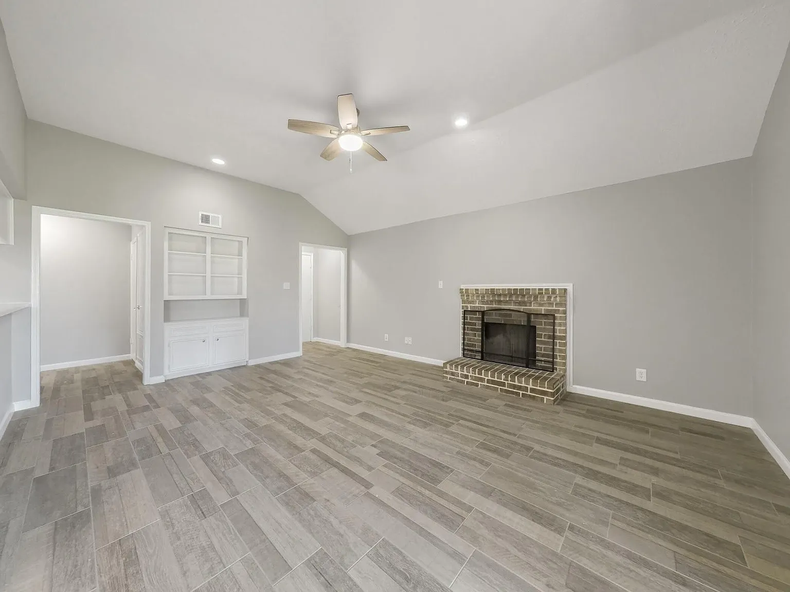 2 bed, 2.0 bath, 4460 sqft, $1,500 — Photo 3