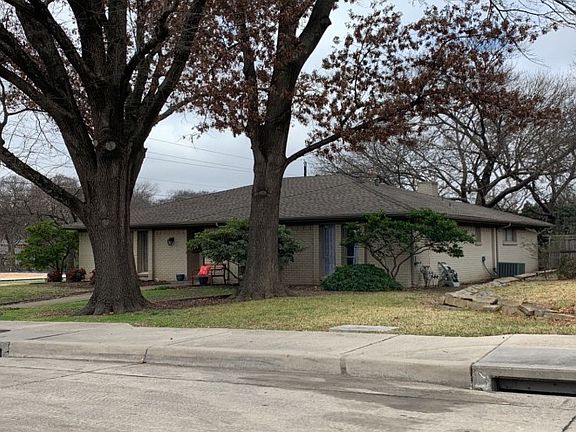 2nd image of 905 Edgefield Dr