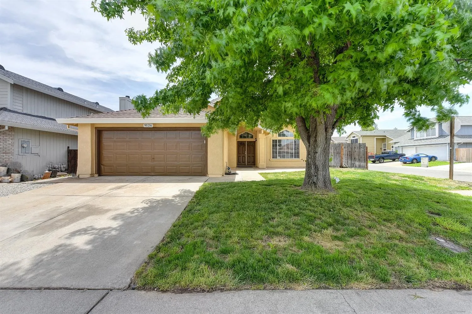 9126 Redwater Dr photo 1
