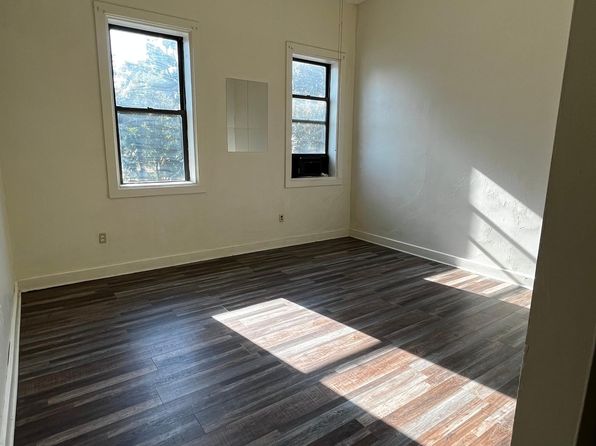 320.5 2nd Ave APT 3
