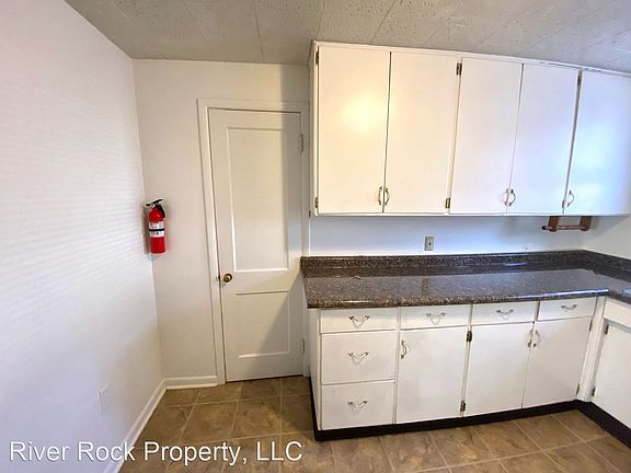 5th image of 1413 13th Ave S #10161848