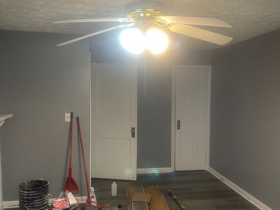 5th image of 12417 Watterson Ave #Up