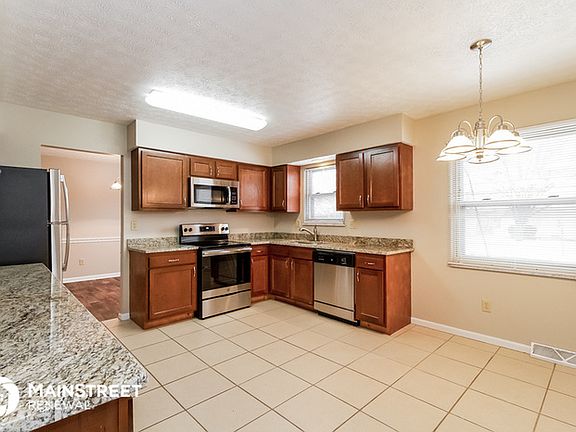 5th image of 5162 Maplewood Ct E