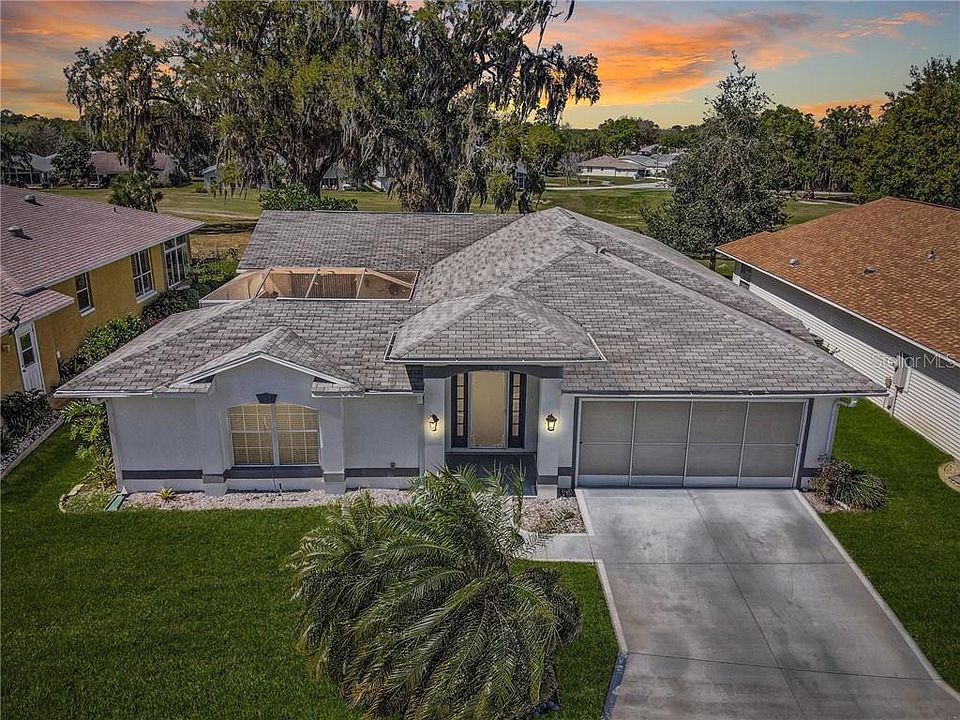 1st image of 32903 Crooked Oaks Ln