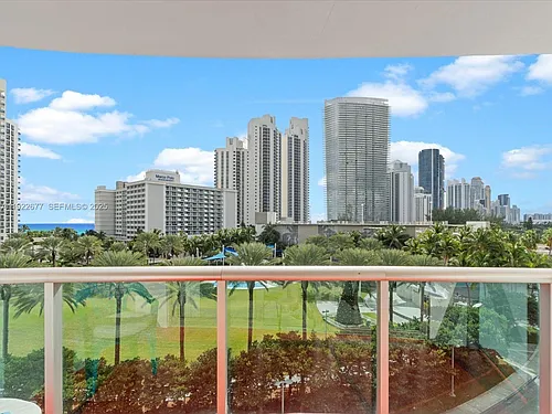 19370 Collins Ave #625 Photo 1