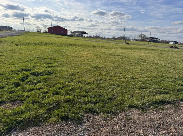 118 Wolf Creek Rd, Russell Springs, KY 42642