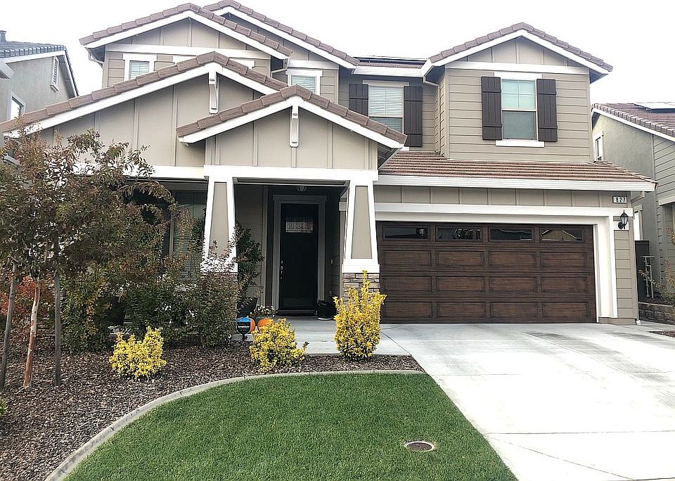 1st image of 827 Baronial Ln