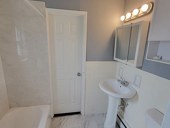 2nd image of 2465 E Galbraith Rd Unit 2