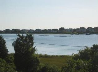 10 Rawson St, East Falmouth, MA 02536
