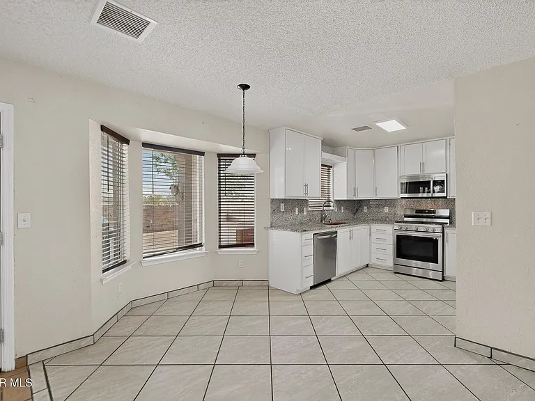 14224 Desert Ash Dr — Photo 19