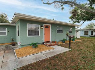7423 Orpine Dr N, Saint Petersburg, FL 33702
