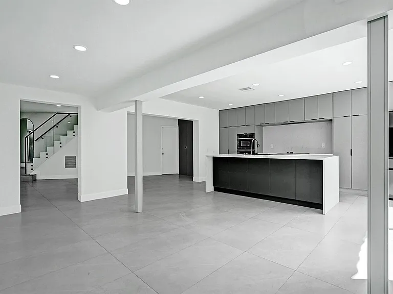 6700 E Tropical Way — Photo 12