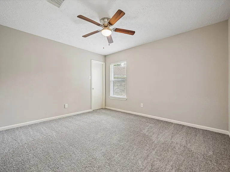 2414 Chelston Ct — Photo 13