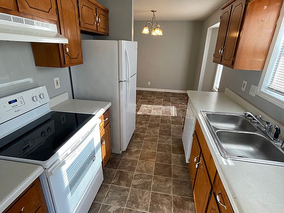 5th image of 1616 Hannibal Dr