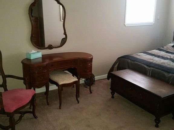 3rd image of 230 Bermuda St APT D